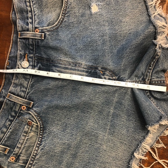 Levi’s custom cutoff distressed denim shorts - Picture 5 of 8